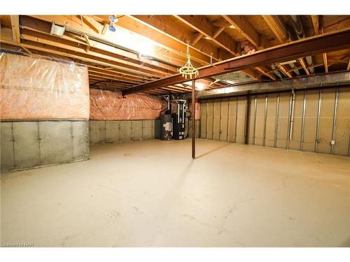 2290 Stonehaven Avenue, Niagara Falls, ON - Indoor Photo Showing Basement