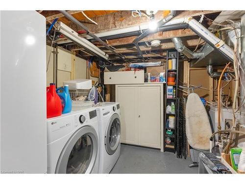 74 Woodland Avenue, St. Catharines, ON - Indoor Photo Showing Laundry Room