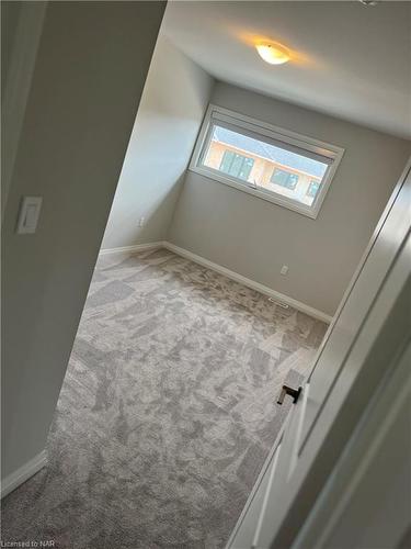 20-4552 Portage Road, Niagara Falls, ON - Indoor Photo Showing Other Room