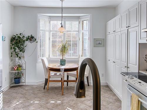 13-99 Linwell Road, St. Catharines, ON - Indoor Photo Showing Dining Room