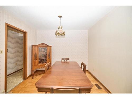 647 Vine Street, St. Catharines, ON - Indoor Photo Showing Dining Room