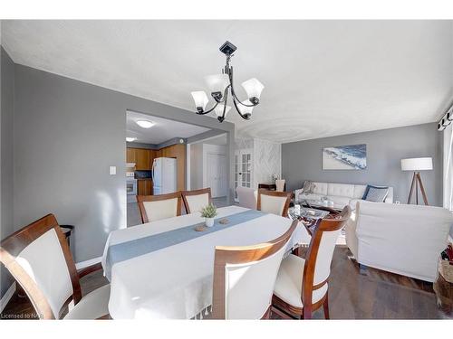 166 Bridlewood Drive, Welland, ON - Indoor Photo Showing Dining Room