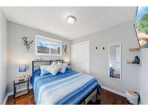 166 Bridlewood Drive, Welland, ON - Indoor Photo Showing Bedroom