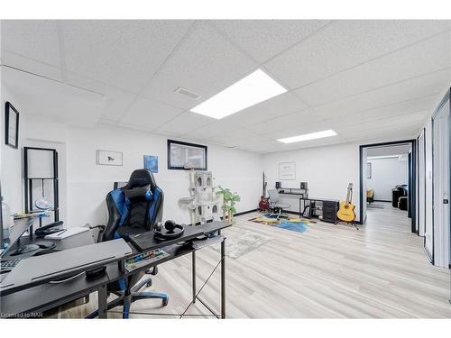 166 Bridlewood Drive, Welland, ON - Indoor Photo Showing Gym Room