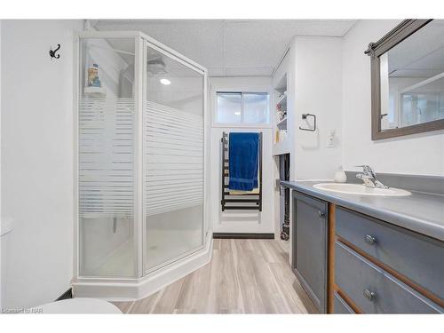 166 Bridlewood Drive, Welland, ON - Indoor Photo Showing Bathroom