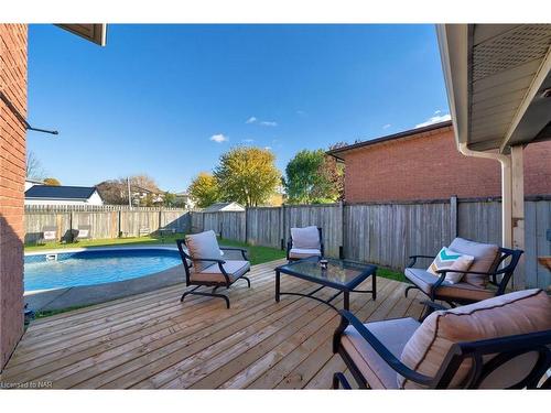 166 Bridlewood Drive, Welland, ON - Outdoor With Deck Patio Veranda With Exterior