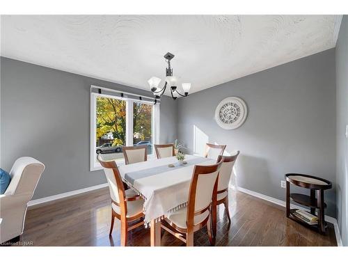 166 Bridlewood Drive, Welland, ON - Indoor Photo Showing Dining Room