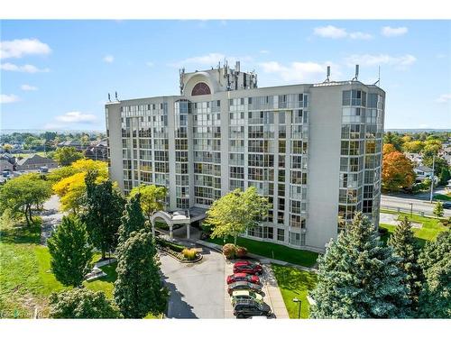 1002 Penthouse-162 Martindale Road, St. Catharines, ON - Outdoor With Facade