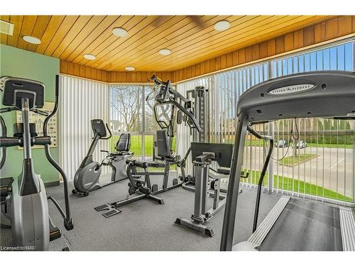 1002 Penthouse-162 Martindale Road, St. Catharines, ON - Indoor Photo Showing Gym Room