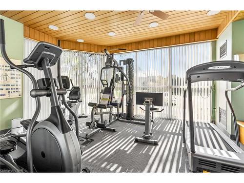 1002 Penthouse-162 Martindale Road, St. Catharines, ON - Indoor Photo Showing Gym Room