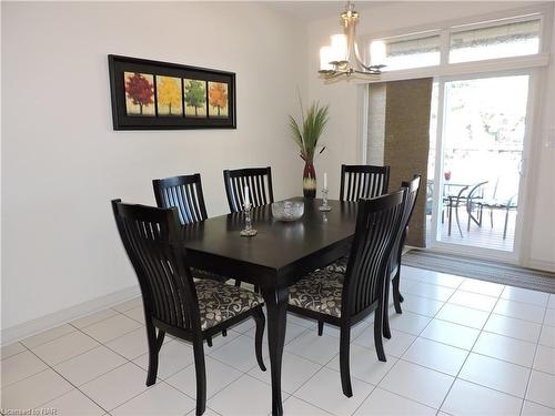 10-6334 Desanka Avenue, Niagara Falls, ON - Indoor Photo Showing Dining Room