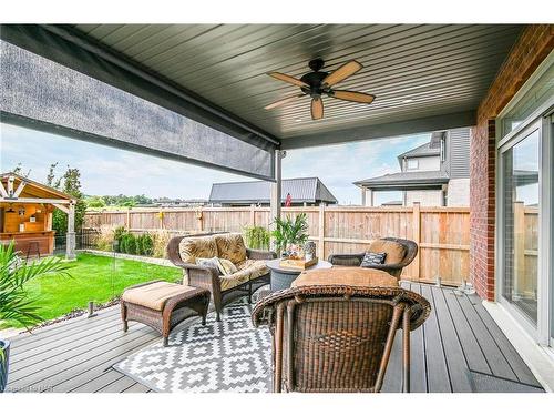 126 Susan Drive, Fonthill, ON - Outdoor With Deck Patio Veranda With Exterior