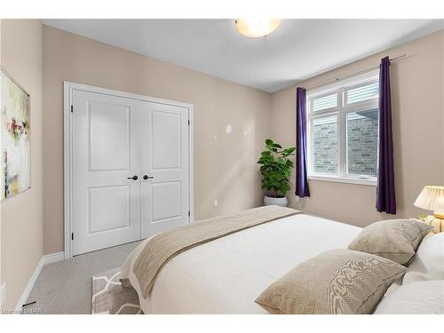 124 Timberview Crescent, Welland, ON - Indoor Photo Showing Bedroom