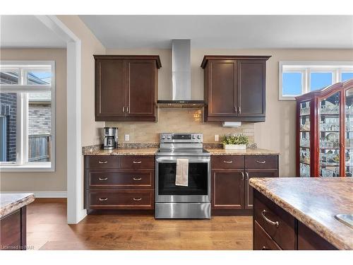 124 Timberview Crescent, Welland, ON - Indoor Photo Showing Kitchen