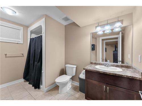 124 Timberview Crescent, Welland, ON - Indoor Photo Showing Bathroom