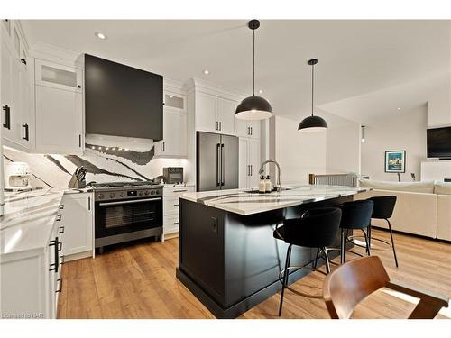 59-144 Port Robinson Road, Fonthill, ON - Indoor Photo Showing Kitchen With Upgraded Kitchen