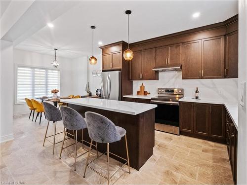 864 Burwell Street, Fort Erie, ON - Indoor Photo Showing Kitchen With Upgraded Kitchen