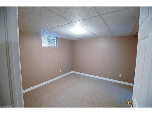 11-4300 Kalar Road, Niagara Falls, ON - Indoor Photo Showing Basement