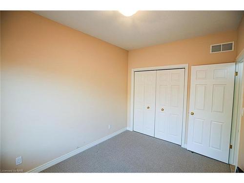 11-4300 Kalar Road, Niagara Falls, ON - Indoor Photo Showing Other Room