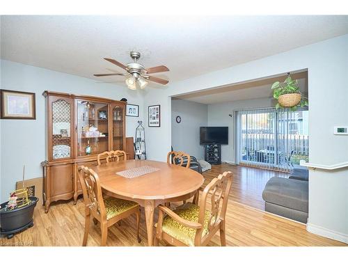 2-5982 Dunn Street, Niagara Falls, ON - Indoor Photo Showing Dining Room