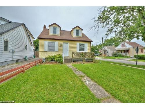 33 Merigold Street, St. Catharines, ON - Outdoor