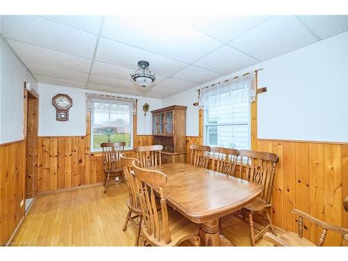 33 Merigold Street, St. Catharines, ON - Indoor Photo Showing Dining Room