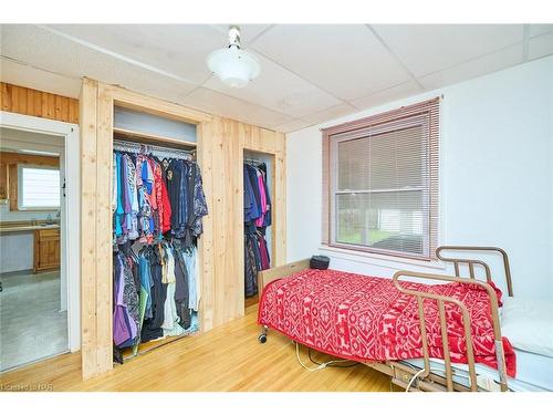 33 Merigold Street, St. Catharines, ON - Indoor Photo Showing Bedroom