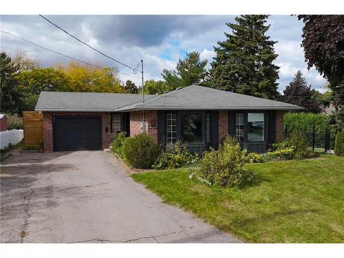 2 Brentwood Road, Grimsby, ON - Outdoor