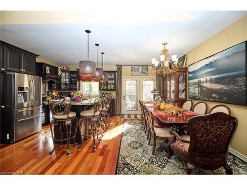 18 Martha Court Court, Fenwick, ON - Indoor Photo Showing Dining Room