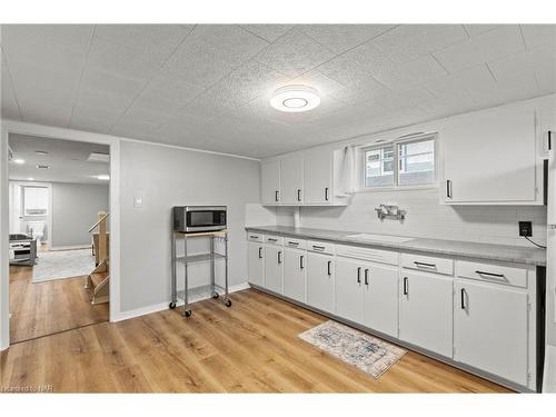 205 Ross Street, Welland, ON - Indoor Photo Showing Kitchen