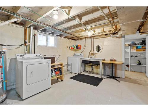 205 Ross Street, Welland, ON - Indoor Photo Showing Laundry Room