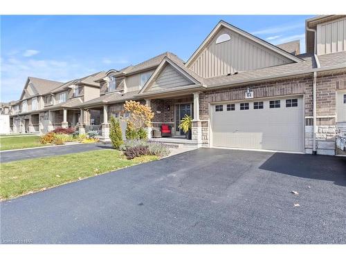 64 Abbott Place, Fonthill, ON - Outdoor With Deck Patio Veranda With Facade