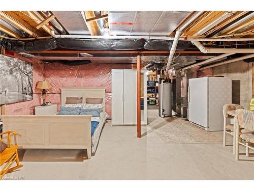 64 Abbott Place, Fonthill, ON - Indoor Photo Showing Basement