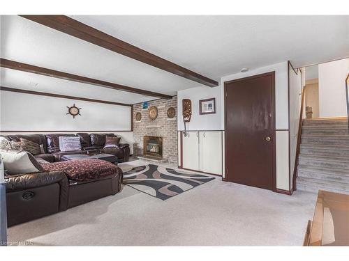 796 Grandview Road, Fort Erie, ON - Indoor With Fireplace