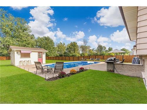 796 Grandview Road, Fort Erie, ON - Outdoor With In Ground Pool With Backyard