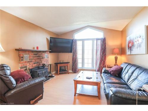 52963 Wilford Road, Wainfleet, ON - Indoor Photo Showing Living Room With Fireplace