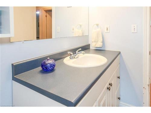 52963 Wilford Road, Wainfleet, ON - Indoor Photo Showing Bathroom