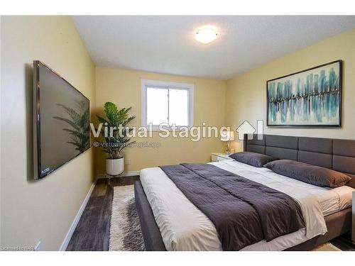 7 Dianne Drive, St. Catharines, ON - Indoor Photo Showing Bedroom