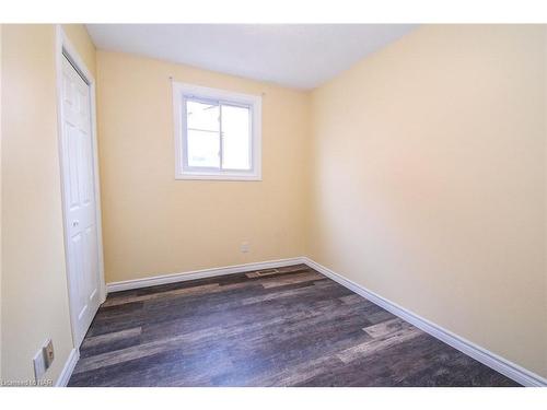 7 Dianne Drive, St. Catharines, ON - Indoor Photo Showing Other Room