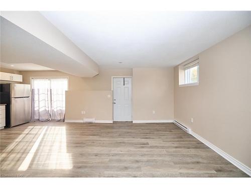 437 Sugarloaf Street, Port Colborne, ON - Indoor Photo Showing Other Room