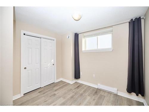 437 Sugarloaf Street, Port Colborne, ON - Indoor Photo Showing Other Room