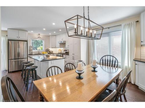 13 West Farmington Drive, St. Catharines, ON - Indoor Photo Showing Dining Room