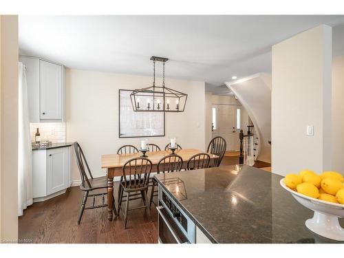 13 West Farmington Drive, St. Catharines, ON - Indoor Photo Showing Dining Room