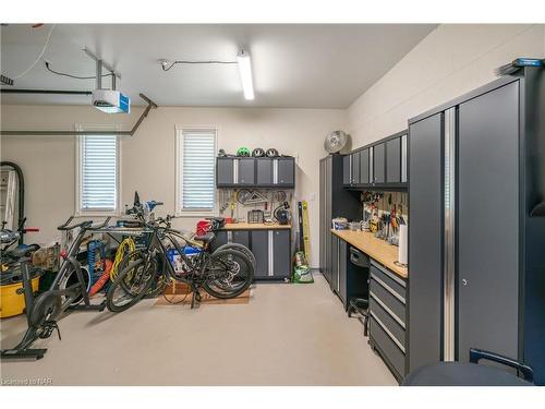 13 West Farmington Drive, St. Catharines, ON - Indoor Photo Showing Garage