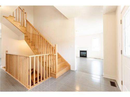 25 Oriole Crescent, Port Colborne, ON - Indoor Photo Showing Other Room With Fireplace