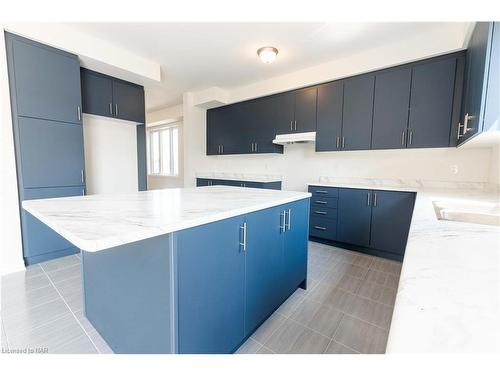 25 Oriole Crescent, Port Colborne, ON - Indoor Photo Showing Kitchen