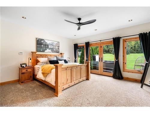 1559 York Road, St. Davids, ON - Indoor Photo Showing Bedroom