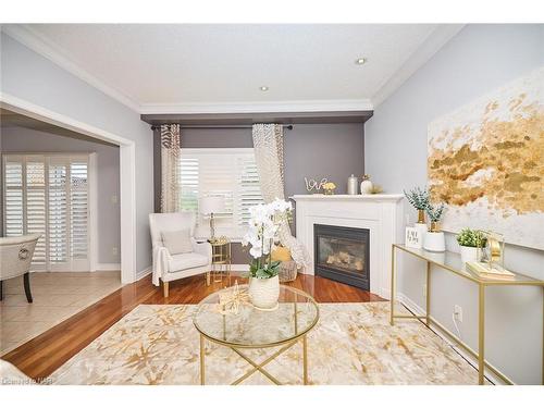 36 Natalie Court, Thorold, ON - Indoor Photo Showing Living Room With Fireplace