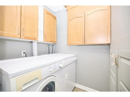 36 Natalie Court, Thorold, ON - Indoor Photo Showing Laundry Room