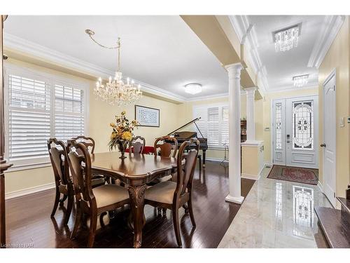 8892 Kudlac Street, Niagara Falls, ON - Indoor Photo Showing Dining Room